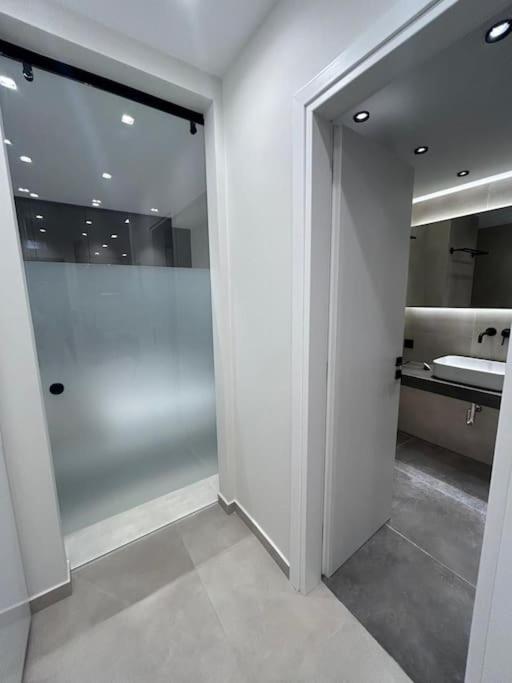 Bluemotion - Just Sleep Apartment Piraeus Exterior photo